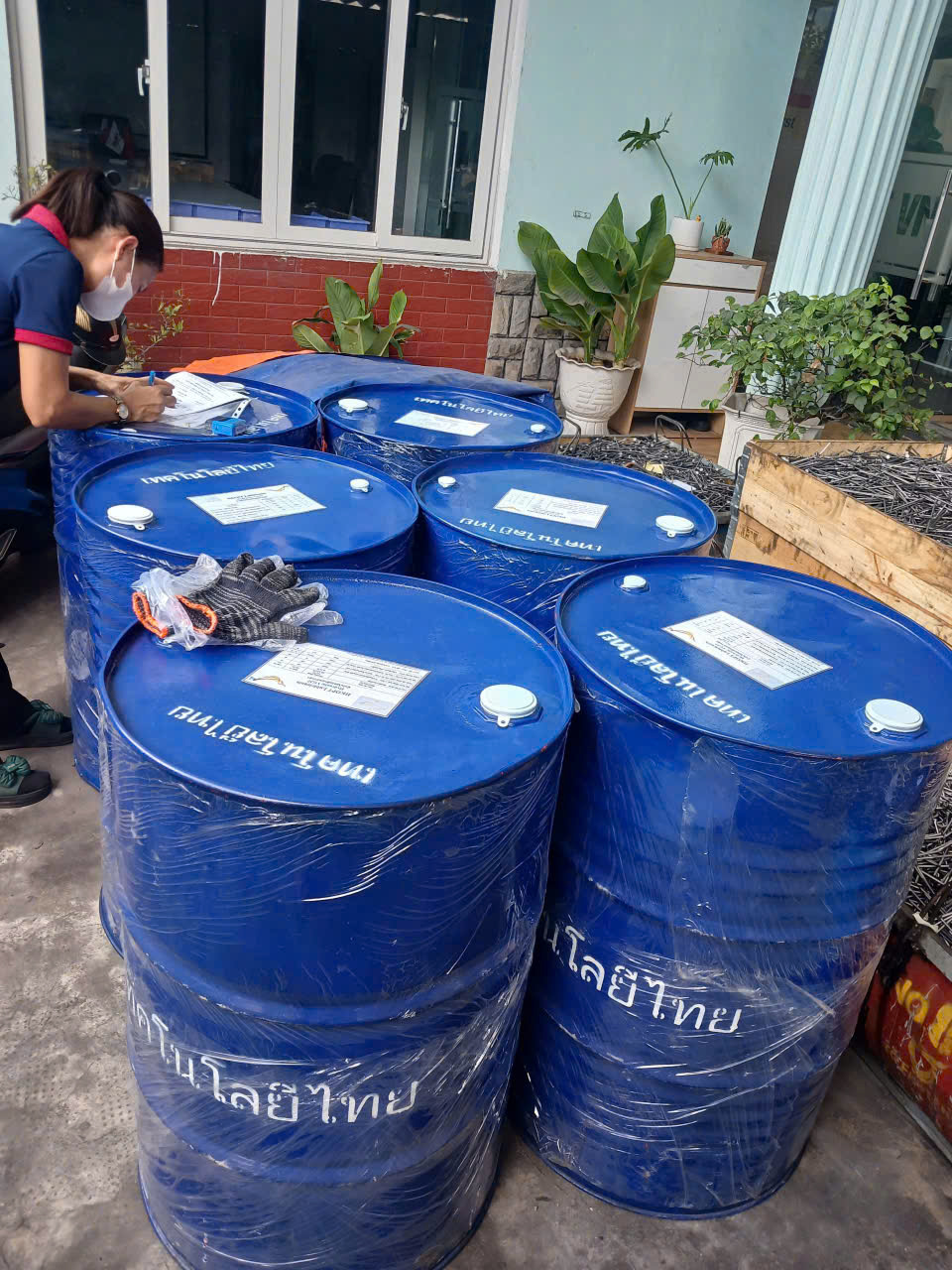 dầu hkopt oil tới các doanh nghiệp